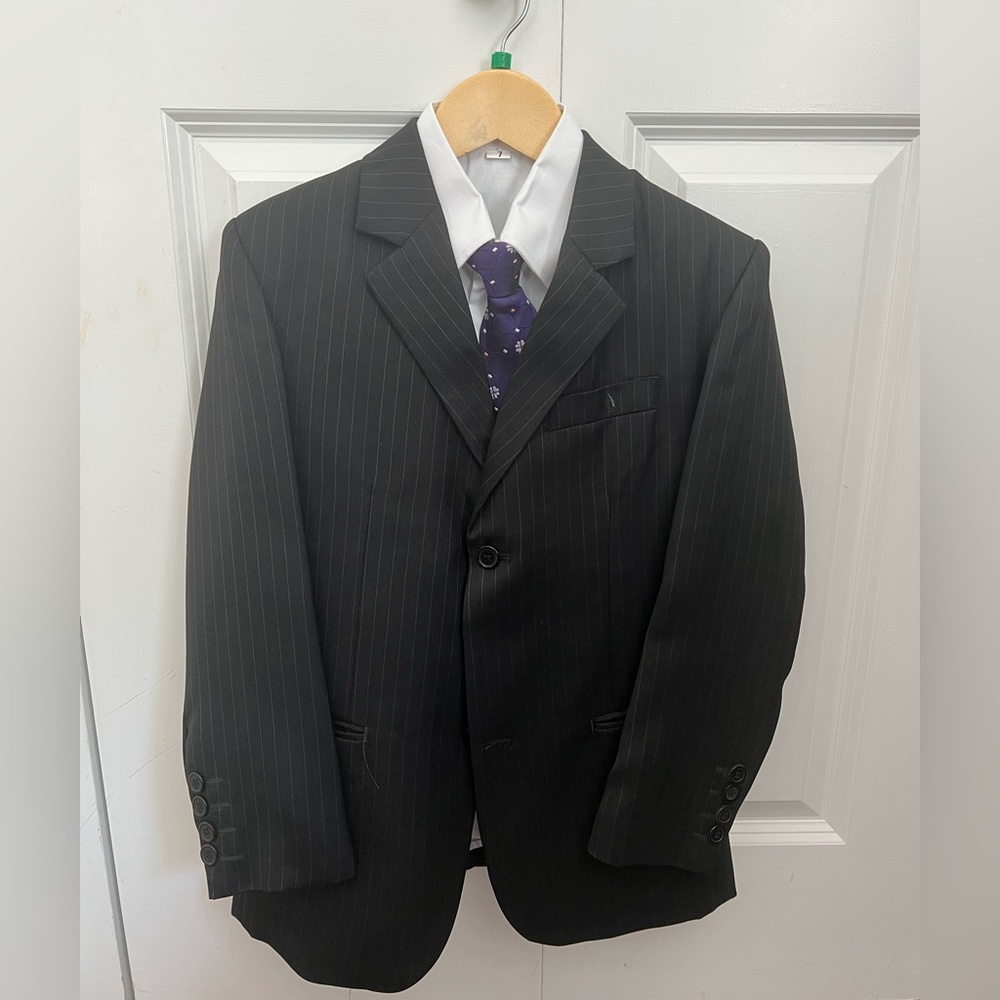 Black and White Pinstripe 4 Piece Suit by Joey Couture - Size 7 Boys